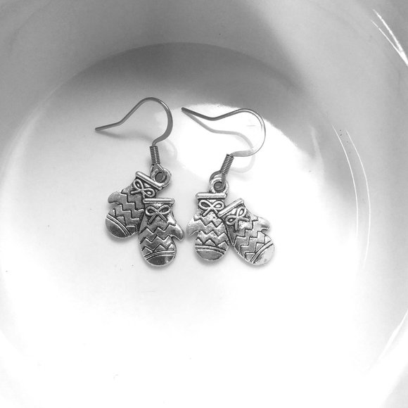 Miniature Mittens Winter Gloves Hand Mittens Winter Christmas Lovers Earrings - Picture 2 of 2